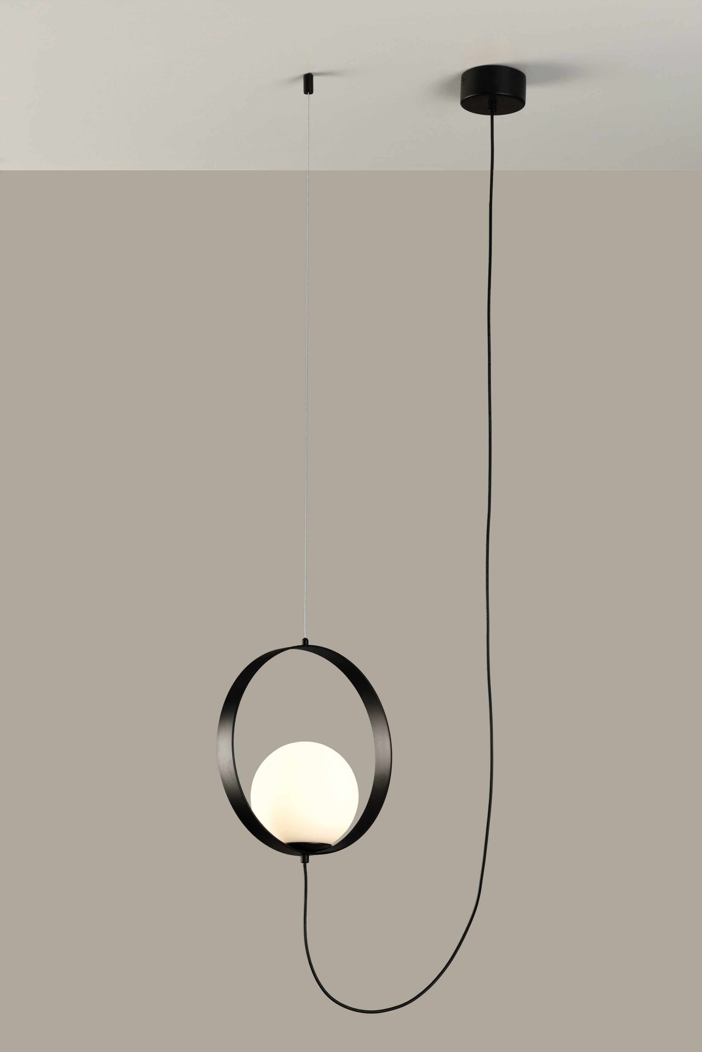 Halo Chandelier Lamp