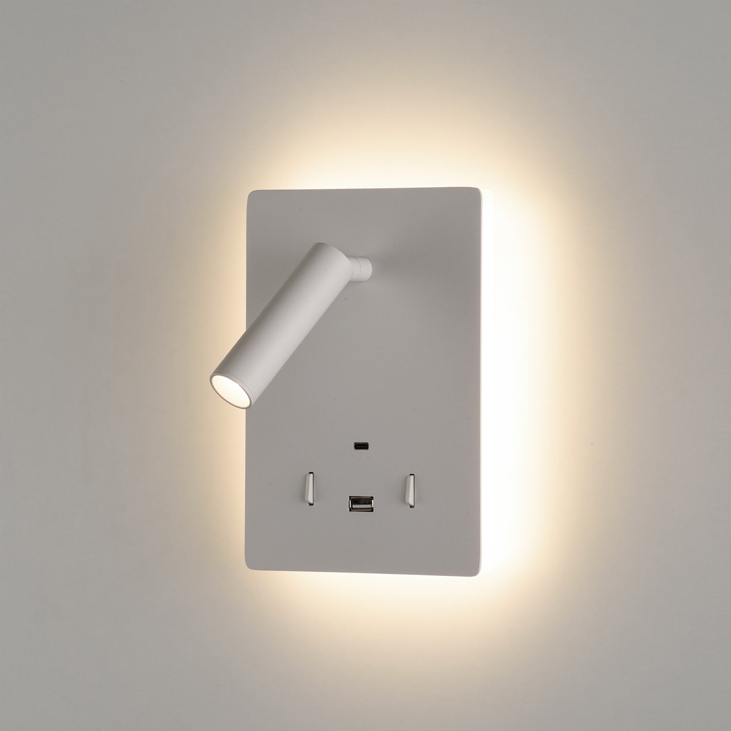Manat Wall Lamp