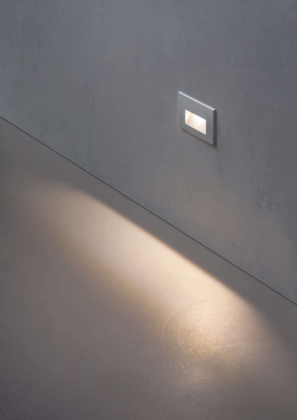 Xghost Step Light (Wall)