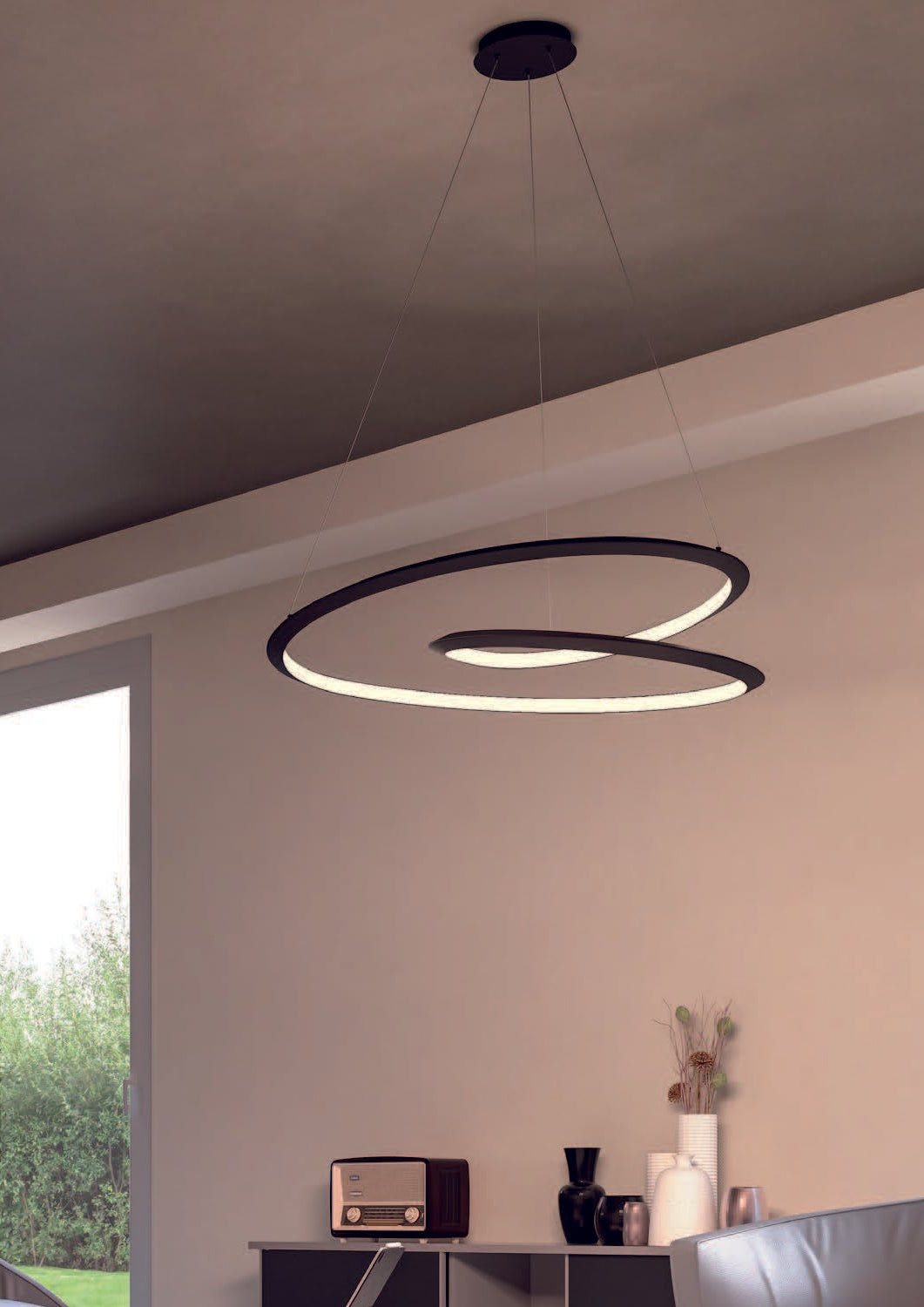 Storm Chandelier Lamp